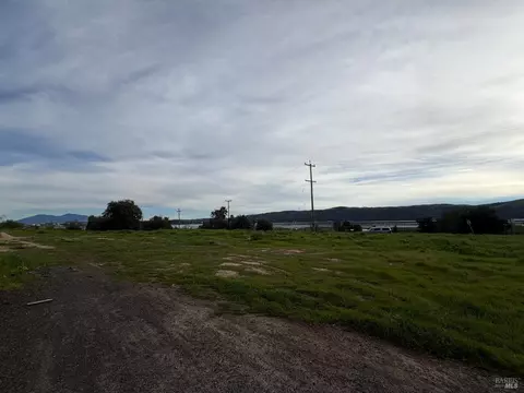 625 E H St, Benicia, CA 94510 photo 9