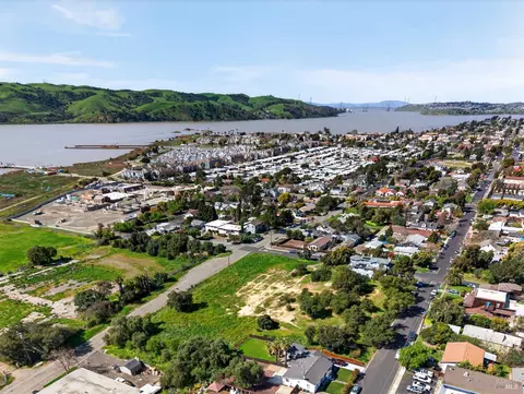 625 E H St, Benicia, CA 94510 photo 15