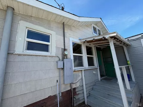 Exterior - 2002 Marin St, Vallejo, CA 94590 photo 4 of 10