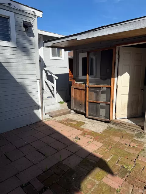 Exterior - 2002 Marin St, Vallejo, CA 94590 photo 10 of 10