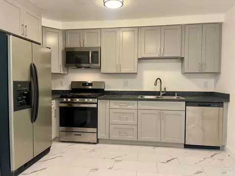 Kitchen - 2932 Montclair Way, Fairfield, CA 94534 photo 1 of 2