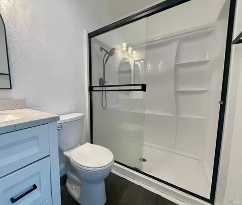 Bath - 2932 Montclair Way, Fairfield, CA 94534 photo 3 of 4