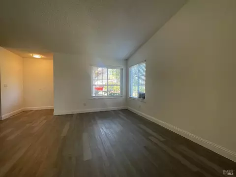 Living - 2932 Montclair Way, Fairfield, CA 94534 photo 6 of 6