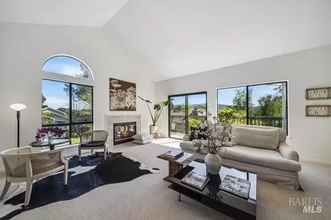 118 Eucalyptus Knoll St, Mill Valley, CA 94941