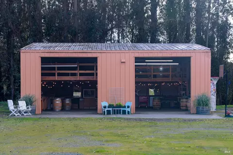 2103 Bodega Ave, Petaluma, CA 94952