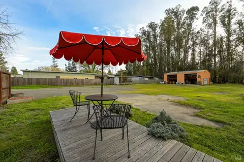 Exterior - 2103 Bodega Ave, Petaluma, CA 94952 photo 14 of 25