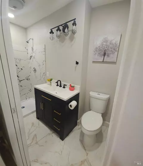 Bath - 116 Bret Harte Way, Vallejo, CA 94589 photo 2 of 2