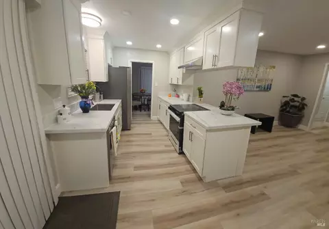 Kitchen - 116 Bret Harte Way, Vallejo, CA 94589 photo 1 of 2