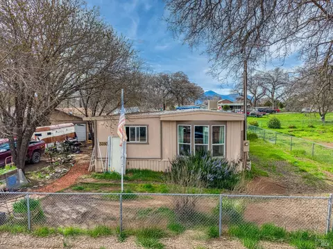 3393 Green Ave, Clearlake, CA 95422