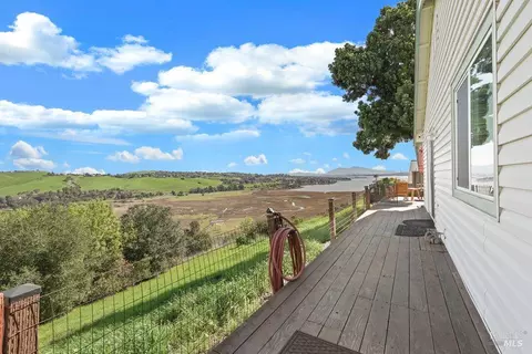 Exterior - 1000 Topsail Dr, Vallejo, CA 94591 photo 5 of 12