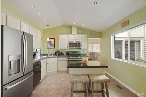 Kitchen - 1000 Topsail Dr, Vallejo, CA 94591 photo 1 of 4