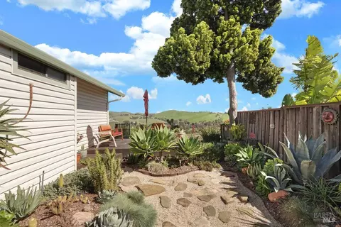 Exterior - 1000 Topsail Dr, Vallejo, CA 94591 photo 9 of 12