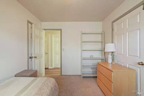 Bedroom - 1000 Topsail Dr, Vallejo, CA 94591 photo 4 of 7