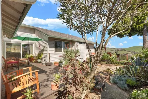 Exterior - 1000 Topsail Dr, Vallejo, CA 94591 photo 8 of 12