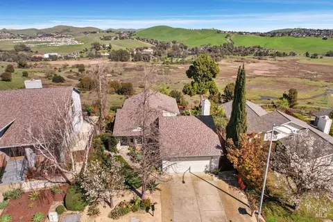 View/Area - 1000 Topsail Dr, Vallejo, CA 94591 photo 3 of 7