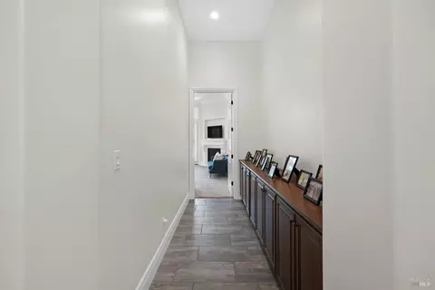Entry Way - 5335 Boulder Ridge Ct, Fairfield, CA 94534 photo 4 of 4