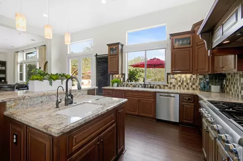 Kitchen - 5335 Boulder Ridge Ct, Fairfield, CA 94534 photo 5 of 7