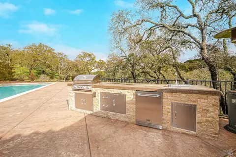 Exterior - 5335 Boulder Ridge Ct, Fairfield, CA 94534 photo 5 of 29