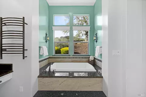 Bath - 5335 Boulder Ridge Ct, Fairfield, CA 94534 photo 5 of 8