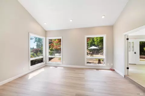 Living - 1275 Summit Lake Dr, Angwin, CA 94508 photo 9 of 10