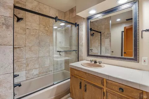 Bath - 888 Watson Rd, Ukiah, CA 95482 photo 5 of 6