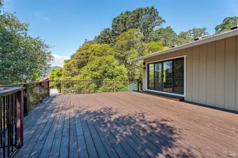 Exterior - 888 Watson Rd, Ukiah, CA 95482 photo 4 of 10
