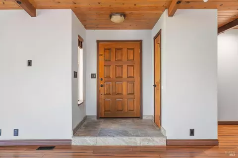 Entry Way - 888 Watson Rd, Ukiah, CA 95482 photo 1 of 1