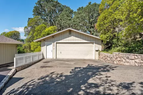 Exterior - 888 Watson Rd, Ukiah, CA 95482 photo 7 of 10