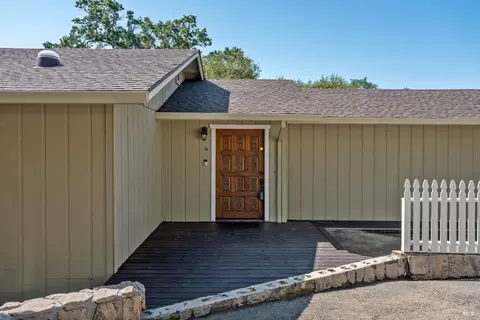 Exterior - 888 Watson Rd, Ukiah, CA 95482 photo 8 of 10