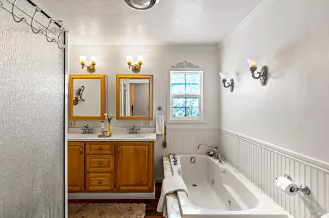 Bath - 355 Sky Oaks Dr, Angwin, CA 94508 photo 1 of 2