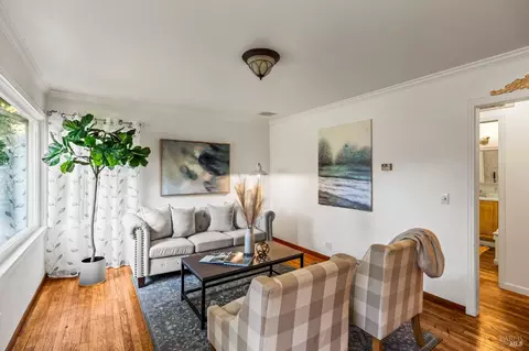 Living - 355 Sky Oaks Dr, Angwin, CA 94508 photo 2 of 8