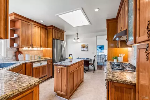 Kitchen - 355 Sky Oaks Dr, Angwin, CA 94508 photo 6 of 8