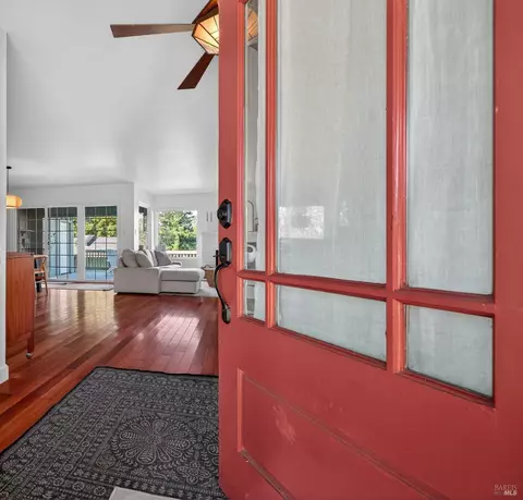 Entry Way - 445 Marshall Ave, Petaluma, CA 94952 photo 1 of 2