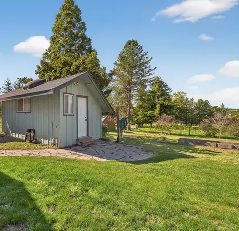 Exterior - 445 Marshall Ave, Petaluma, CA 94952 photo 11 of 14