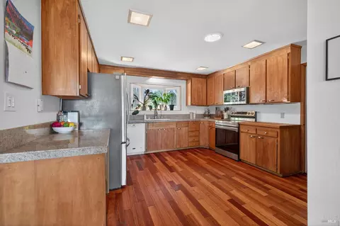 Kitchen - 445 Marshall Ave, Petaluma, CA 94952 photo 2 of 2