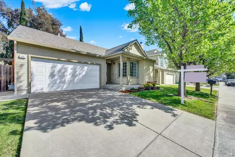 329 Ridgecrest Cir, Suisun City, CA 94585