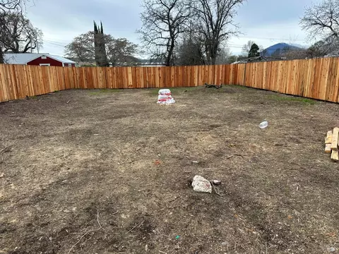 13125 Fourth St, Clearlake Oaks, CA 95423