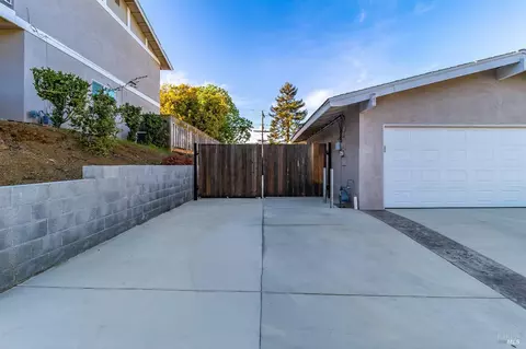 Exterior - 232 Aragon St, Vallejo, CA 94591 photo 4 of 16