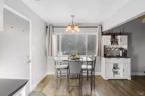 Dining - 232 Aragon St, Vallejo, CA 94591 photo 1 of 1