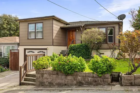 903 Jones Ct, Pinole, CA 94564