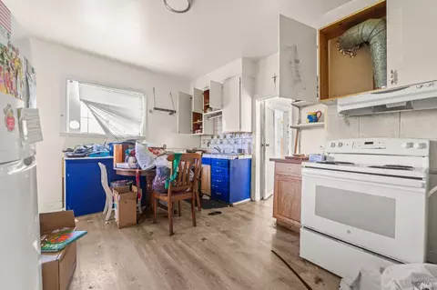 Kitchen - 318 Ohio St, Vallejo, CA 94590 photo 1 of 3