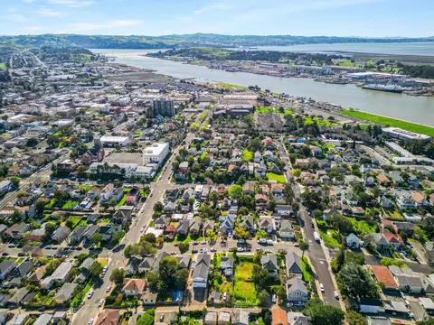 View/Area - 318 Ohio St, Vallejo, CA 94590 photo 4 of 12