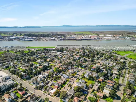 View/Area - 318 Ohio St, Vallejo, CA 94590 photo 11 of 12