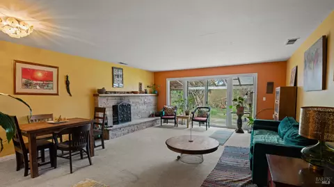 Living - 5932 Fredricks Rd, Sebastopol, CA 95472 photo 1 of 7