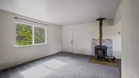 Living - 5932 Fredricks Rd, Sebastopol, CA 95472 photo 7 of 7