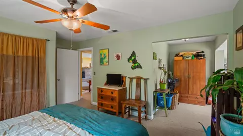 Bedroom - 5932 Fredricks Rd, Sebastopol, CA 95472 photo 2 of 4