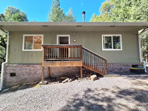 Exterior - 36193 Covelo Rd, Willits, CA 95490 photo 5 of 16