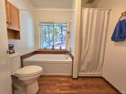 Bath - 36193 Covelo Rd, Willits, CA 95490 photo 1 of 1