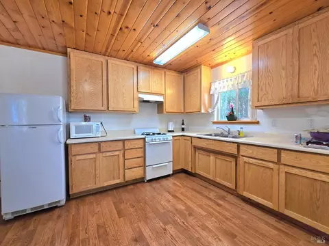 Kitchen - 36193 Covelo Rd, Willits, CA 95490 photo 2 of 2