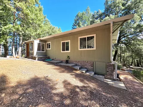 Exterior - 36193 Covelo Rd, Willits, CA 95490 photo 3 of 16